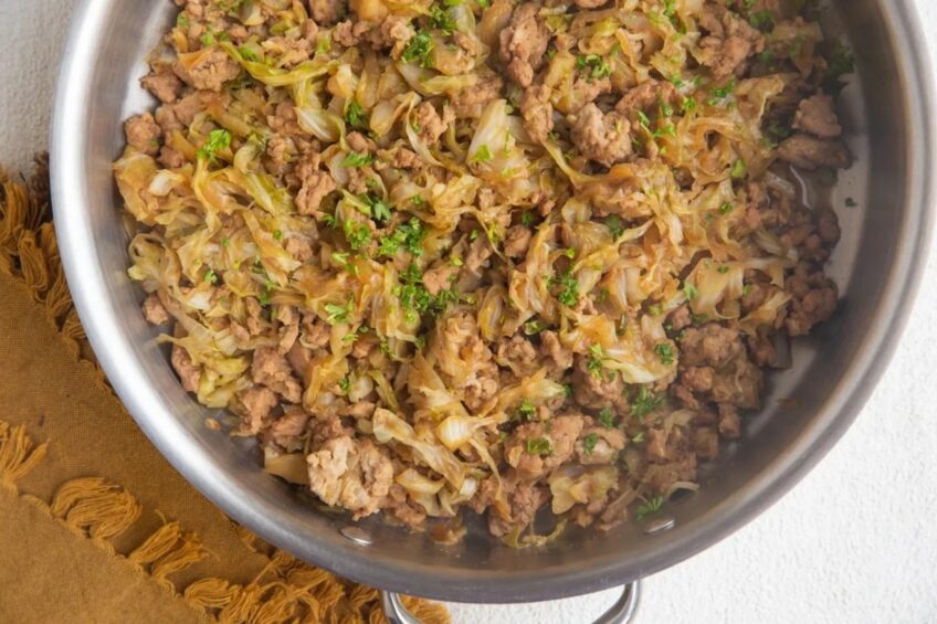 Low Fat Spicy Cabbage with Ground Turkey - 10g Fat, 22g Carbs, 50g Protein and 378 Calories per portion