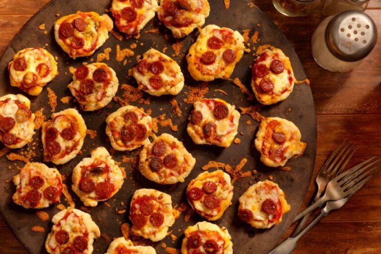 Low-Carb Pepperoni Pizza Bites